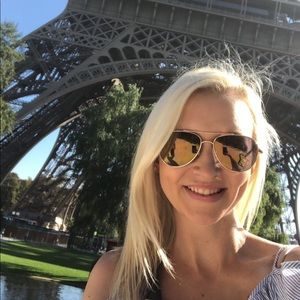 Meet your Posher, Courtney